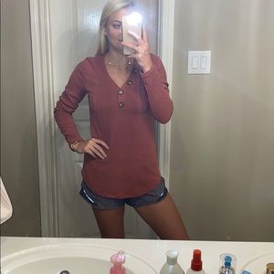 Long sleeve-button too